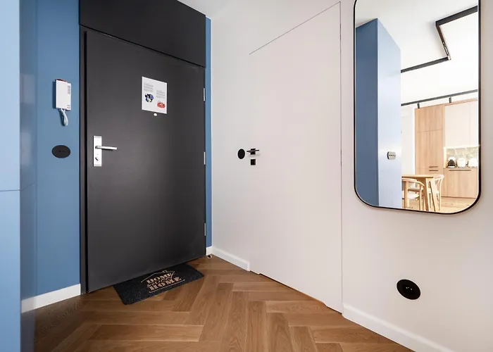 Manu Park Luxury Apartment